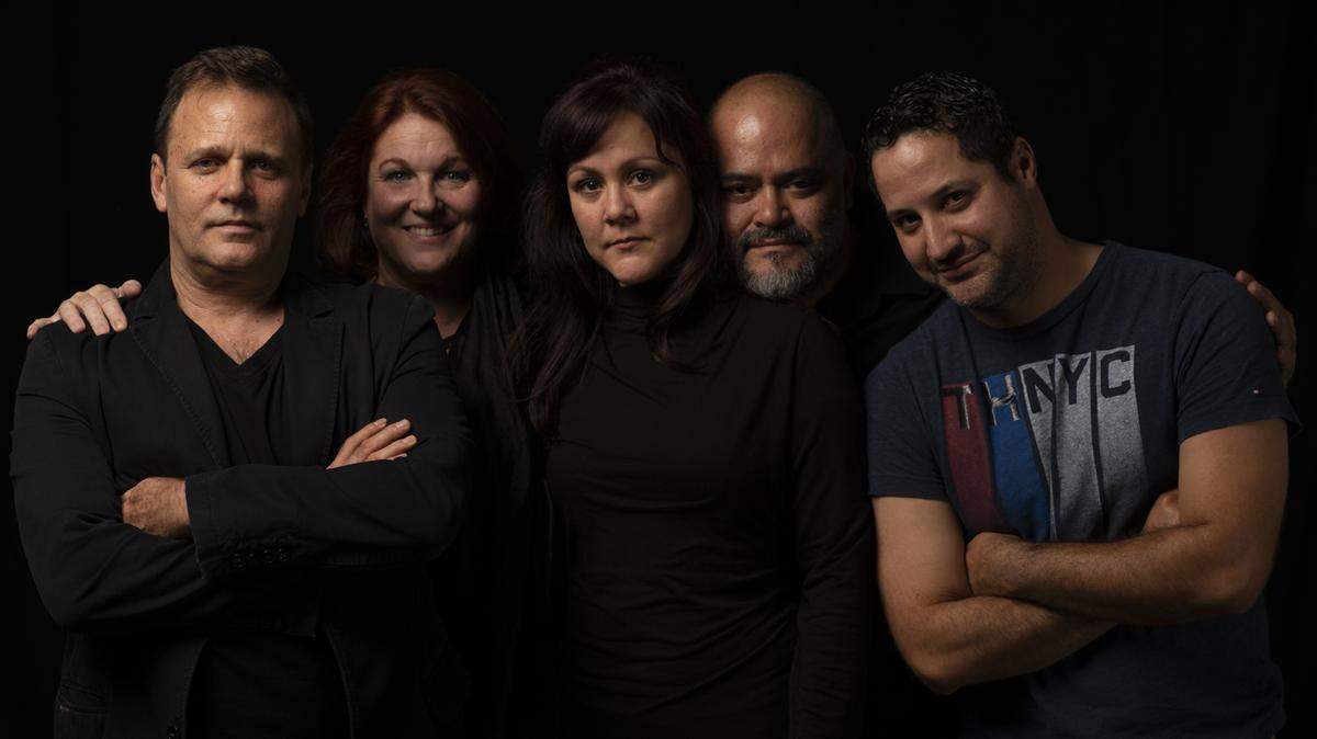Elenco de “Pasajeros” (desde la izq): Mauricio Rentería, Lili Rentería, Lida Morales, Christian Ocón y el director Erom Jimmy.