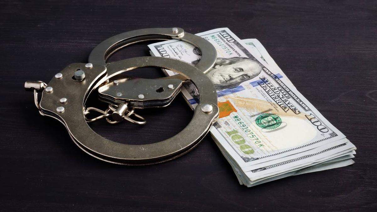 A former employee is accused of swindling a nonprofit organization out of thousands of dollars in a yearslong scheme, police said.