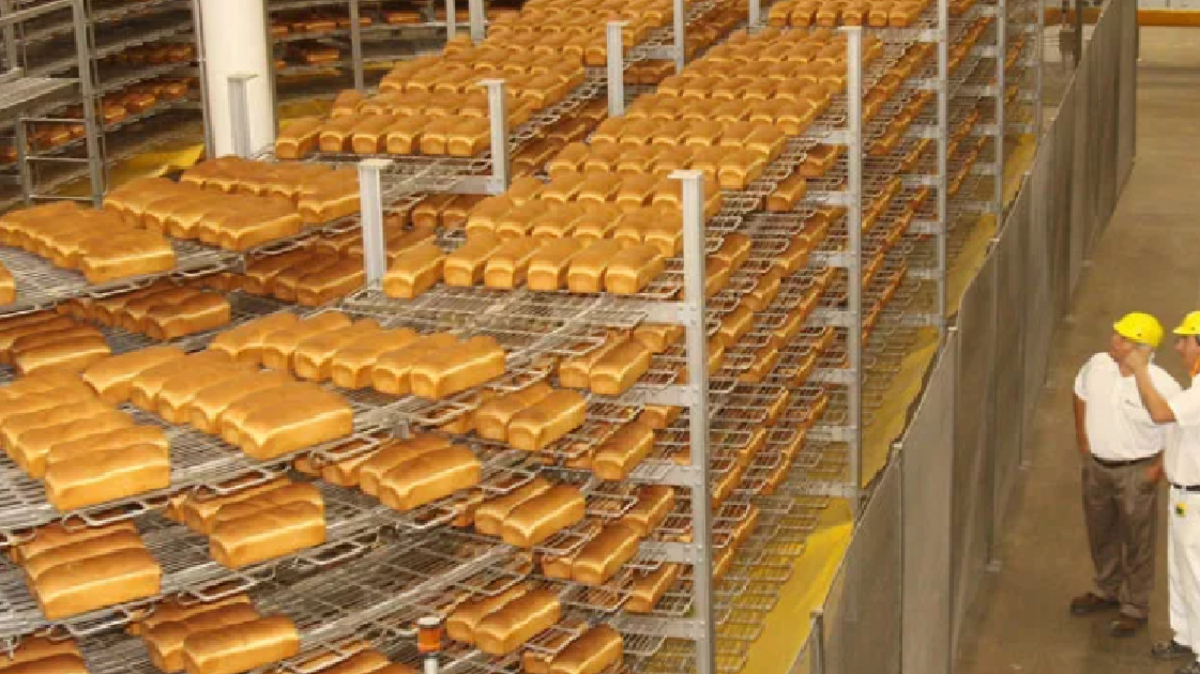 La fábrica de pan de Flowers Foods en Modesto, California.