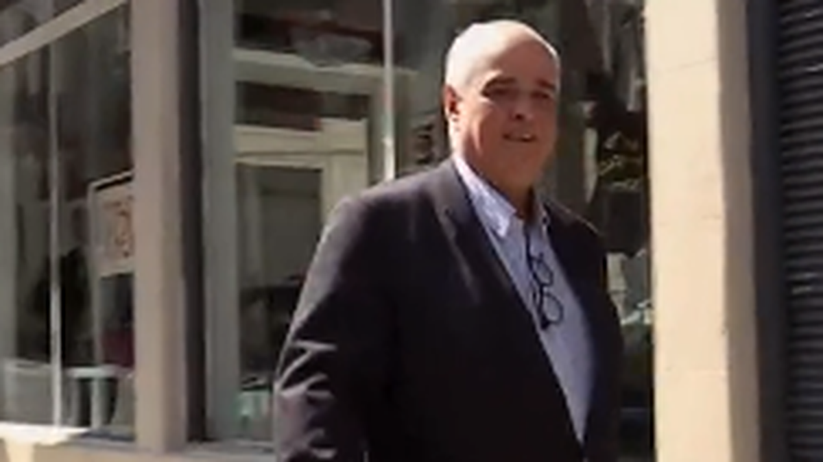  La Fiscalía de Delitos Sexuales de Uruguay imputó al exsenador Gustavo Penadés (en la foto) y al profesor Sebastián Mauvezín por explotación sexual de 11 menores de edad, entre otros delitos.