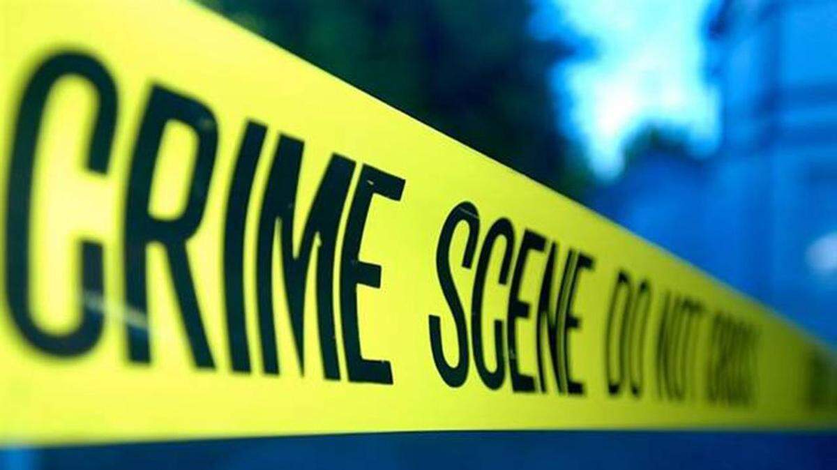 Un hombre fue detenido este domingo por presuntamente asesinar a tiros a su esposa y a sus tres hijas en un domicilio de Tinely Park, a las afueras de Chicago, Estados Unidos.