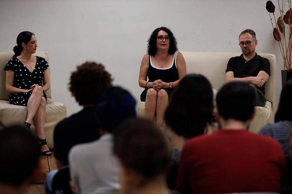 En el Festival “Un Desierto para la Danza” de Hermosillo, Sonora (2019), con la Primera Bailarina Laura Morelos y el coreógrafo Miguel Mancillas, una de las personalidades entrevistadas en el libro “Vida al Aire”. 