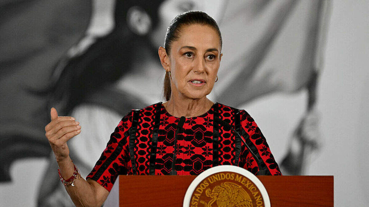 La presidenta de México, Claudia Sheinbaum, habla durante su conferencia de prensa diaria en el Palacio Nacional de la Ciudad de México el miércoles 10 de junio de 2026.