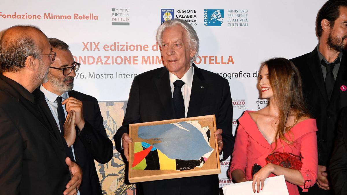 Foto de archivo. En una carrera de más de 50 años y unas 200 películas, Donald Sutherland (centro) se consagró como un actor camaleónico, capaz de encarnar a grandes villanos, antihéroes y personajes románticos.