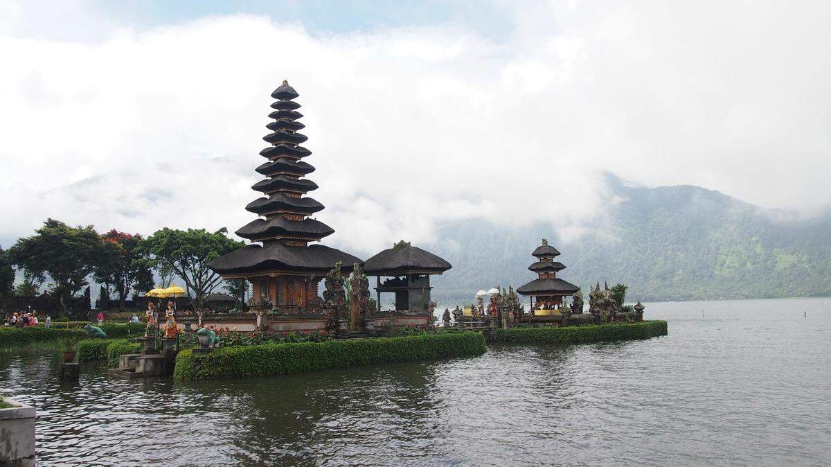 Mi más reciente visita a Bali con un variopinto grupo de personas de distintas latitudes, me ha hecho pensar que viajar nos enseña a conectar desde la curiosidad y la empatía.