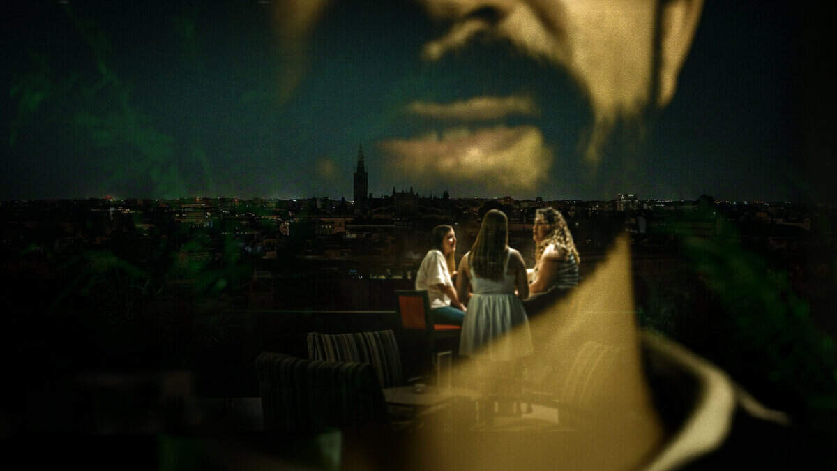En Netflix la serie documental ‘El depredador de Sevilla’ (2026), un caso que salió a la luz cuando varias jóvenes comenzaron a vincular experiencias de abuso de un guía aparentemente afable.