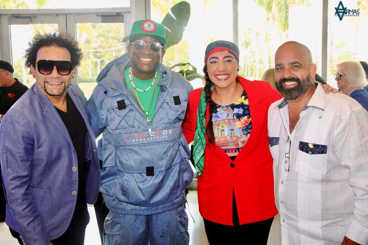 Raymer Olalde, Boncó, Leslie Cartaya y Peter Regalado.