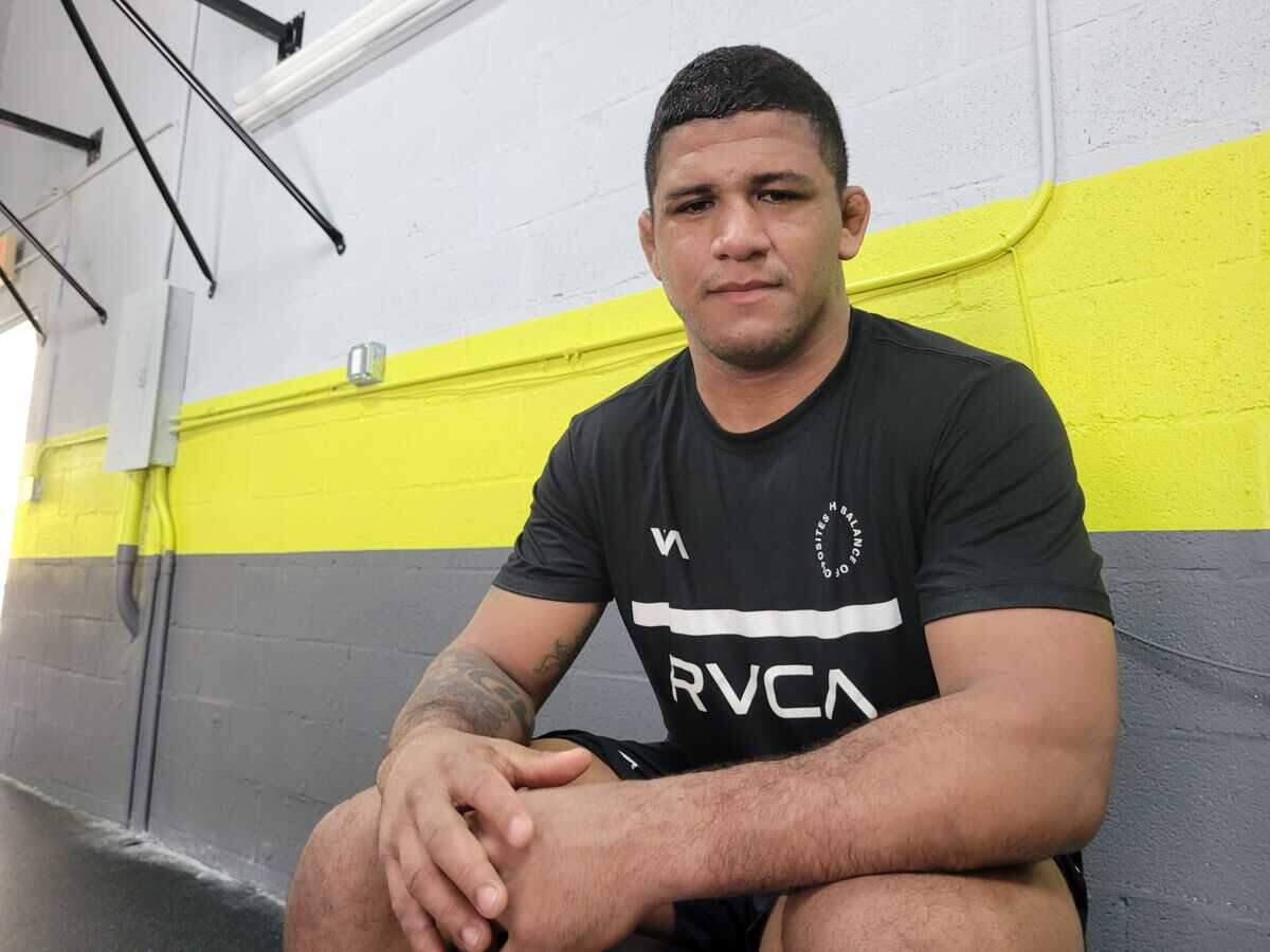 Solo una visa se interpone entre Gilbert Burns y Khamzat Chimaev. Si la burocracia trabaja a tiempo, este choque tan esperado por los aficionados de la UFC podría ocurrir el 9 de Abril en la velada de Pago Por Ver que tendrá lugar en Jacksonville.