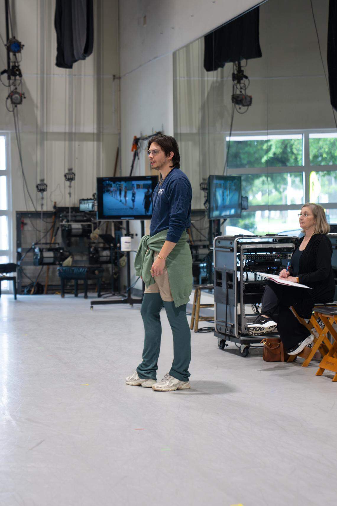 Durante Verzola ensayando su coreografía “El Grandioso y Deslumbrante Gershwin”. 