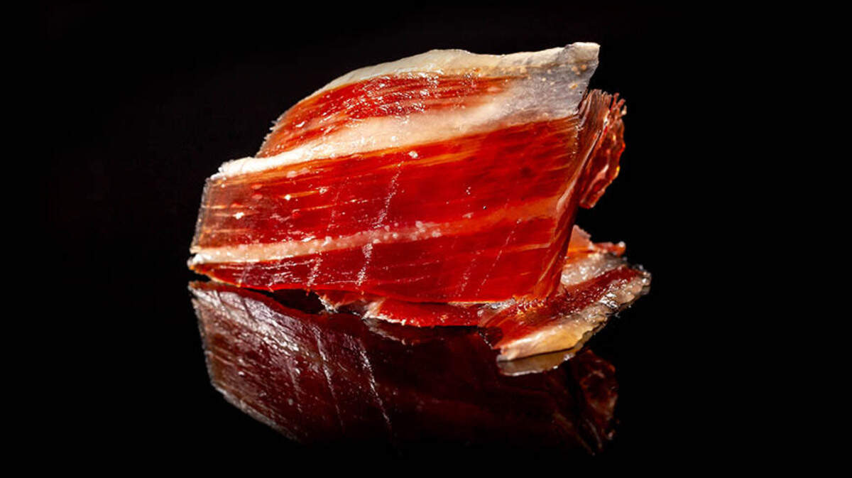 Agrega la grasa a verduras o carnes a la plancha, huevos, y hasta a las sopas, guisos o incluso en un salteado. Tanto esa grasa derretida como el jamón, llevarán tus recetas a otro nivel.