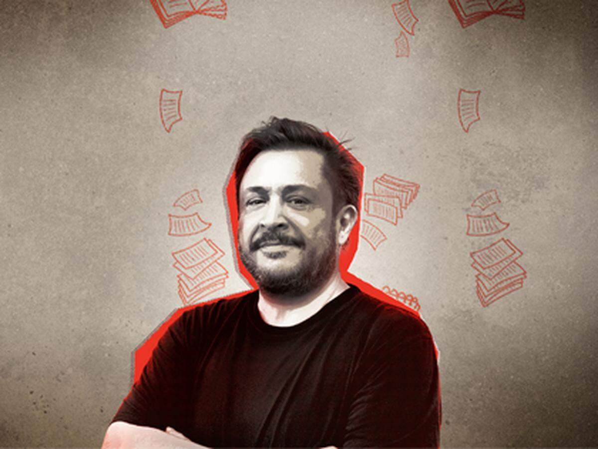 Hernán Casciari en “Puro cuento” en el Teatro Trail.