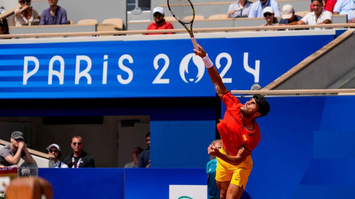 El español Carlos Alcaraz se metió este jueves en semifinales del tenis olímpico al vencer 6-3 y 7-6 (9/7) al estadounidense Tommy Paul en dos parciales, un día después de caer en dobles en dupla con Rafael Nadal.