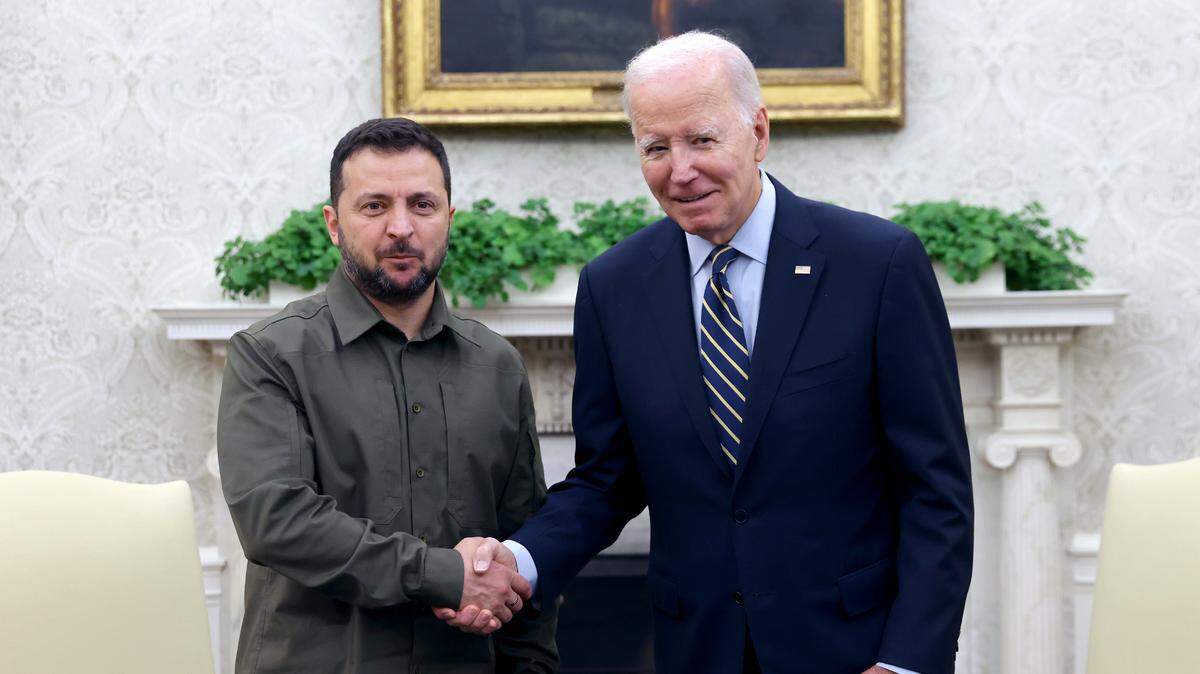 El presidente de Estados Unidos, Joe Biden, recibe a su homologo de Ucrania, Volodymyr Zelenskyy, en la Oficina Oval de la Casa Blanca, el jueves 21 de septiembre de 2023, en Washington.