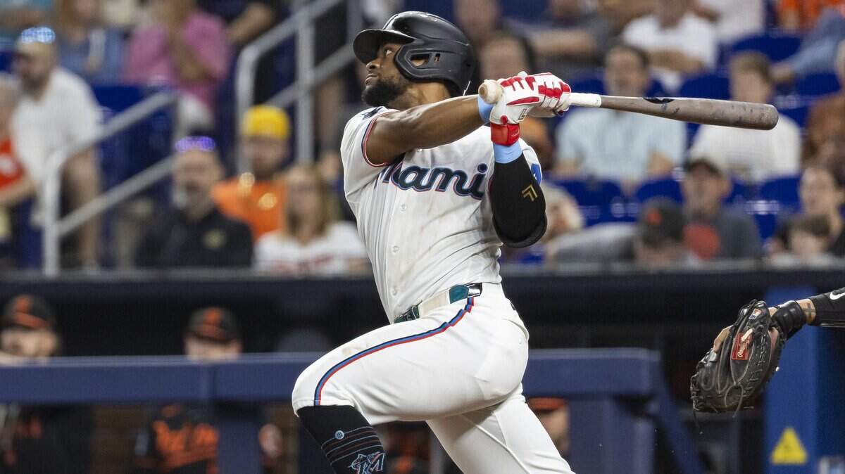 Otto López lidera las Grandes Ligas en imparables, es uno de los bateadores más consistentes de la Liga Nacional y se ha convertido en el motor de unos Marlins que han desafiado todos los pronósticos.