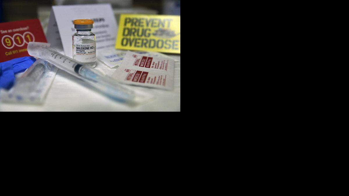 La medicación anti-sobredosis naloxona ha salvado muchas vidas. Associated Press-Archivo 