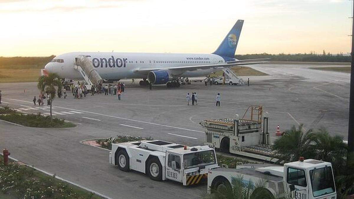La Embajada de Estados Unidos en Cuba promocionó las rutas de vuelos directos que existen entre Miami y varias provincias de la isla.