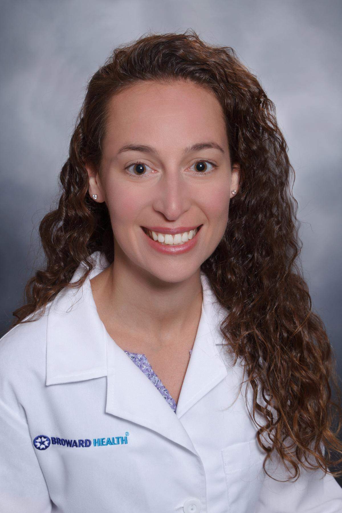 Dra. Lisa Kenigsberg Fechter, endocrinóloga pediátrica de Broward Health Coral Springs.