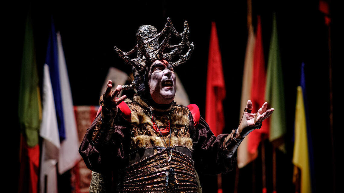 La farsa ‘Ubú pandemia’  se presenta en el Miami-Dade County Auditorium