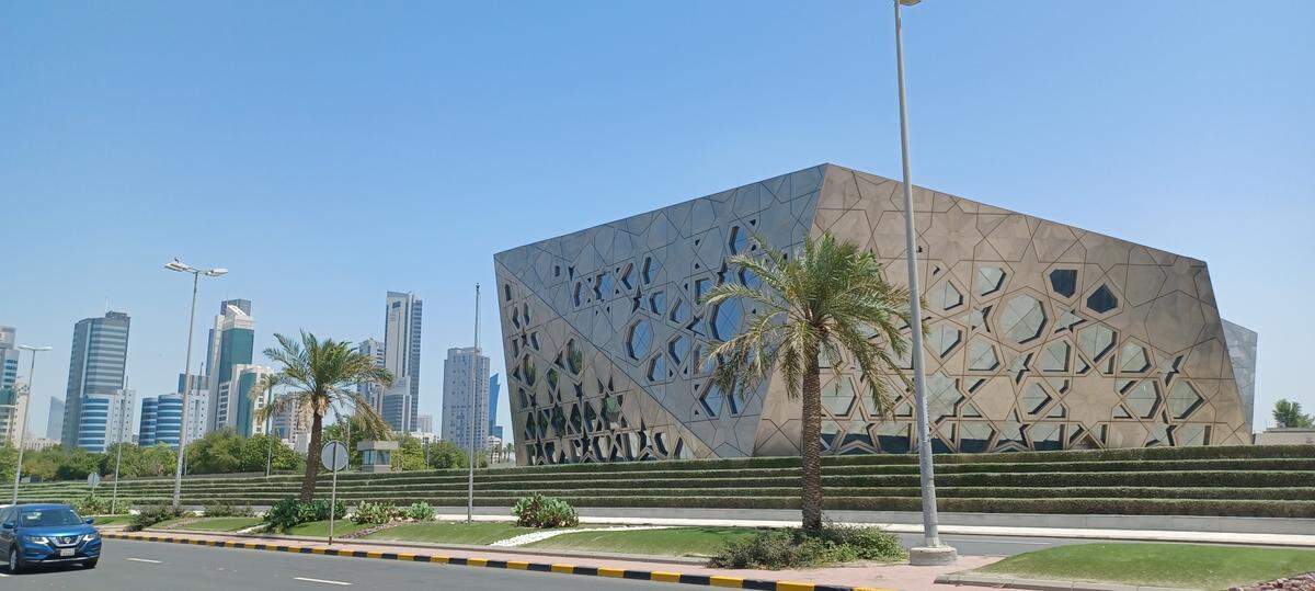 Sheikh Jaber Al-Ahmad Cultural Centre, que alberga la ópera y varios recintos culturales.