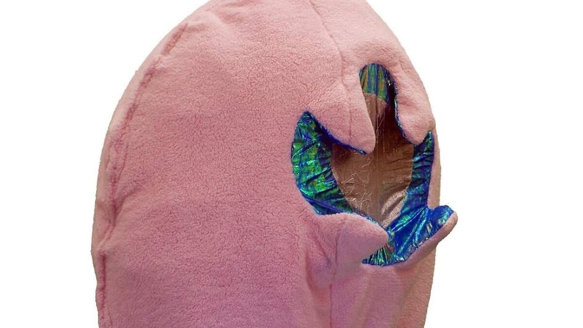 Otro ‘monstruo’ de la serie ‘Wearable’, de Jen Clay. 