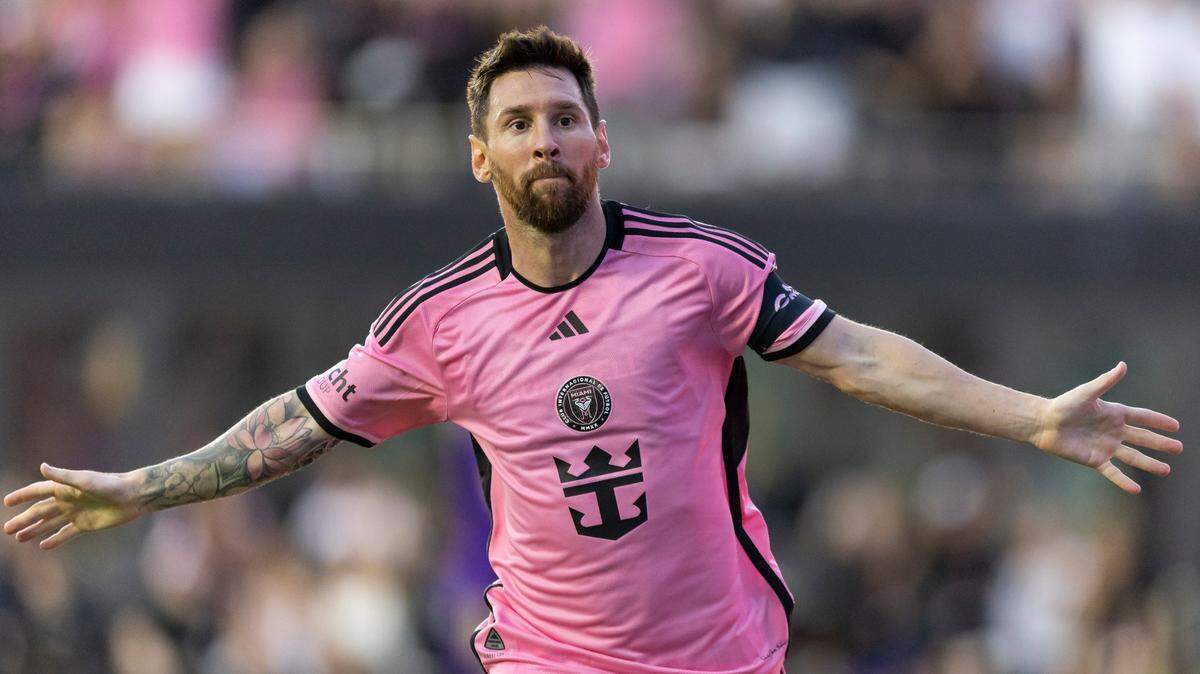 La llegada del astro argentino Leo Messi al Inter Miami en 2023 y la creciente influencia de las audiencias hispanas han disparado no solo la popularidad del fútbol, sino que está transformando la cultura deportiva en Estados Unidos, según un informe divulgado este martes por la consultora Nielsen.