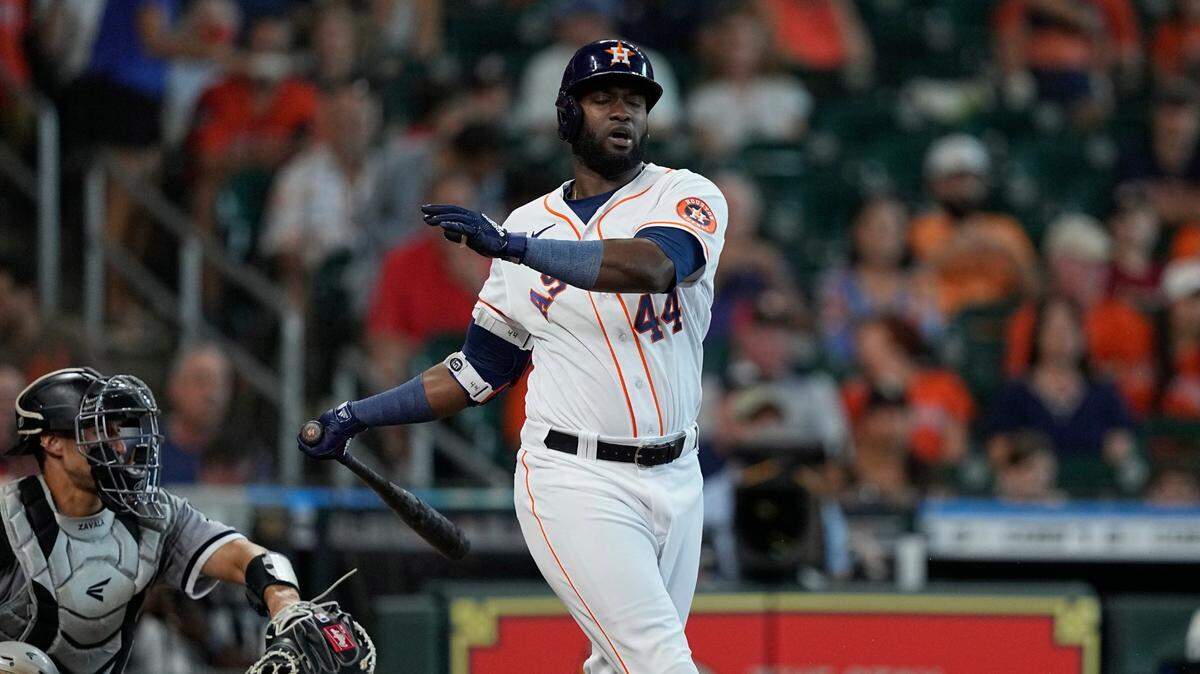 Cuando faltan 16 partidos para llegar a la mitad de temporada, el cubano de los Astros de Houston Yordan Álvarez clasifica en el grupo de los cinco mejores bateadores de la Liga Americana y entre los diez más destacados de Grandes Ligas.