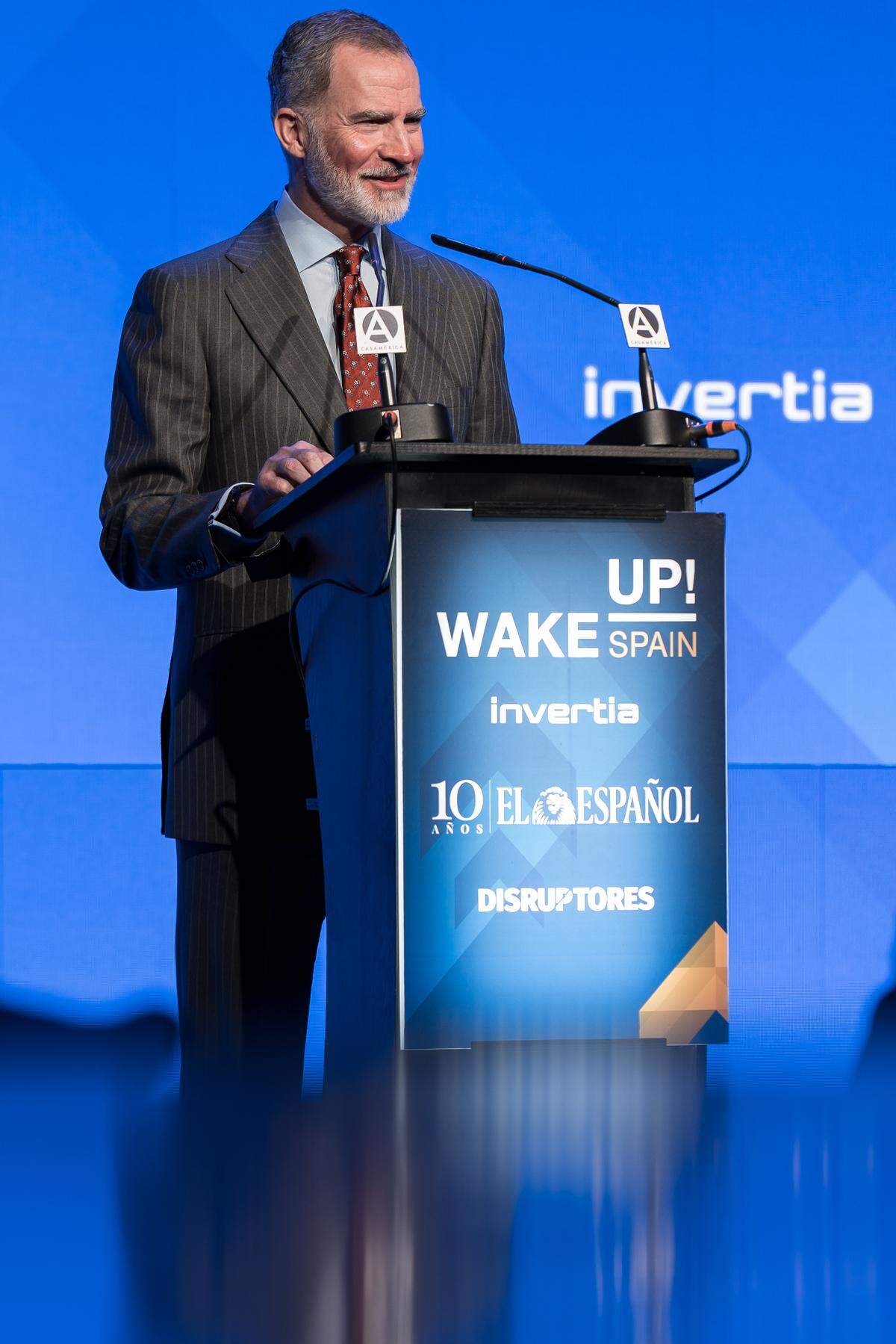 El Rey Felipe VI interviene durante la inauguración de la V edición del foro económico español ‘Wake Up, Spain!’, en Casa de América, a 31 de marzo de 2025, en Madrid (España). Bajo el epígrafe “Los desafíos de España ante el nuevo orden mundial, la quinta edición de Wake Up, Spain!”, más de 150 ponentes del mundo de la política, la empresa, el mundo tecnológico y la sociedad civil tratan de aportar ideas para el debate público que permitan potenciar el crecimiento sostenido y sostenible de la economía española. Diego Radamés / Europa Press 31 MARZO 2025;WAKE UP;FORO ECONOMICO;WAKE UP 31/3/2025