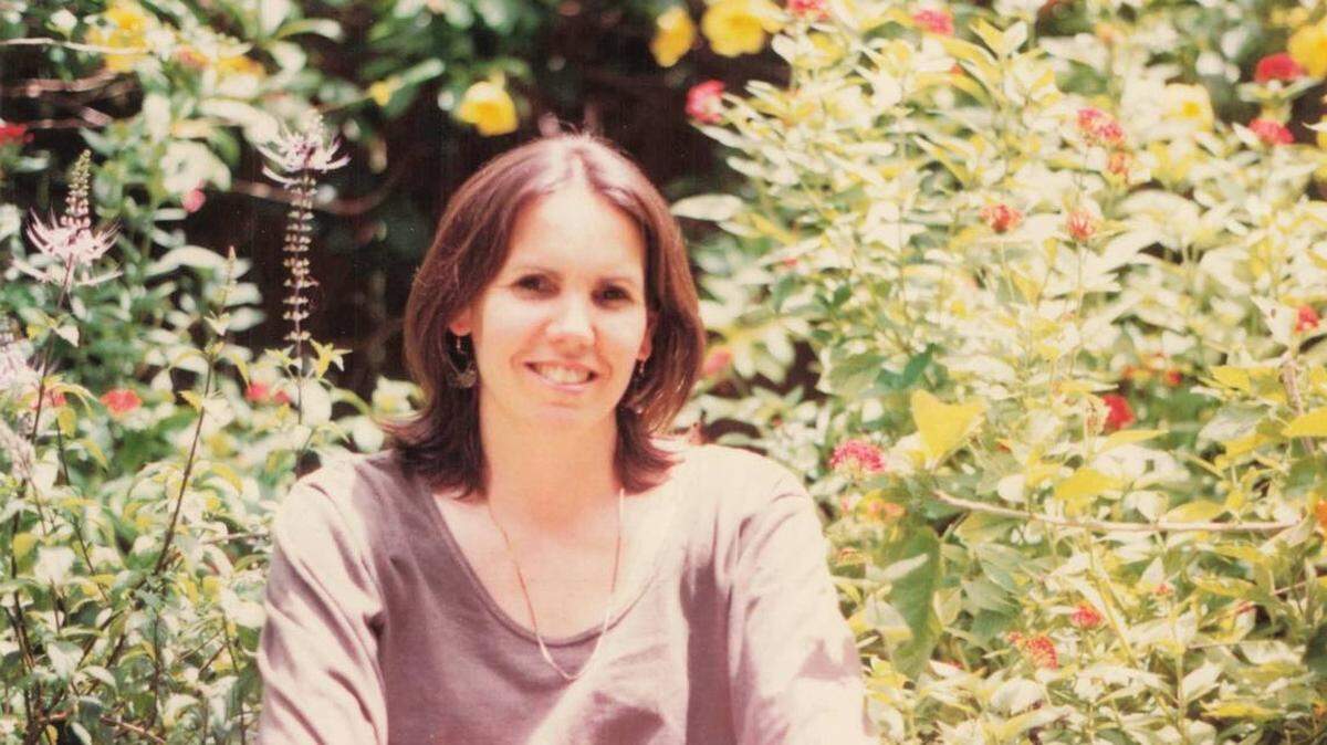 Janet Acosta sonríe en una foto no fechada. Acosta, una empleada del Miami Herald durante 25 años, fue víctima de un robo de auto y asesinada el 25 de abril de 2000. Su asesino, Michael Tanzi, fue ejecutado en la prisión estatal de Florida en Raiford el 8 de abril de 2025. Cortesía de la familia de Janet Acosta.