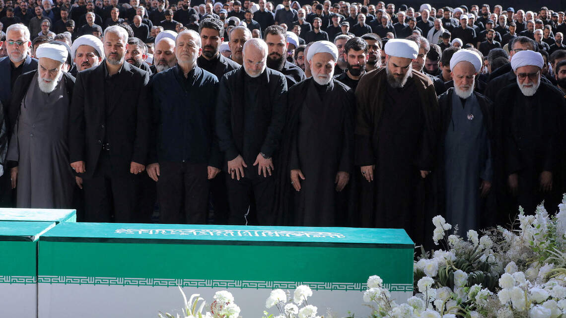 Los 3 hijos del líder iraní asesinado Jamenei acuden al funeral, pero no el sucesor