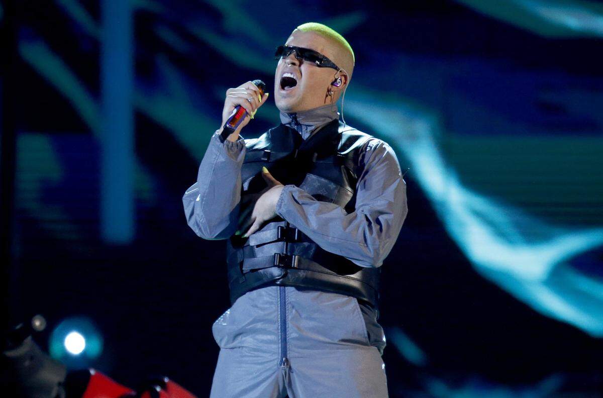 El disco de Bad Bunny “El último tour el mundo” se convirtió en el primer álbum íntegramente en español en encabezar la lista de Billboard haciendo historia en la música.