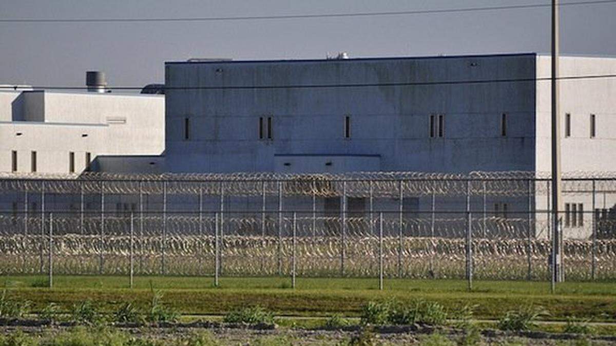 Los sensores ubicados dentro de la Institución Correccional de Dade registraron un índice de calor promedio de 98 grados entre mayo y octubre.