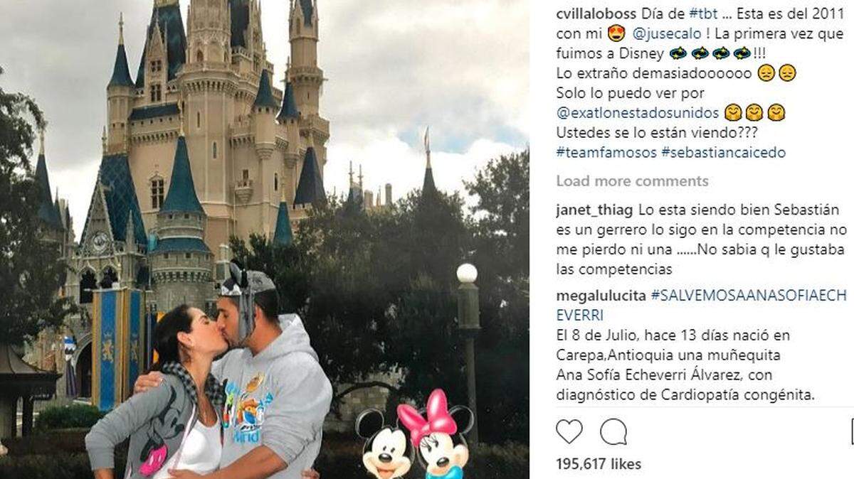 Los actores colombianos Carmen Villalobos y Sebastián Caicedo se besan en una fotografía publicada en Instagram, en la que aparecen frente a uno de los castillos de los parques de atracciones de Disney.