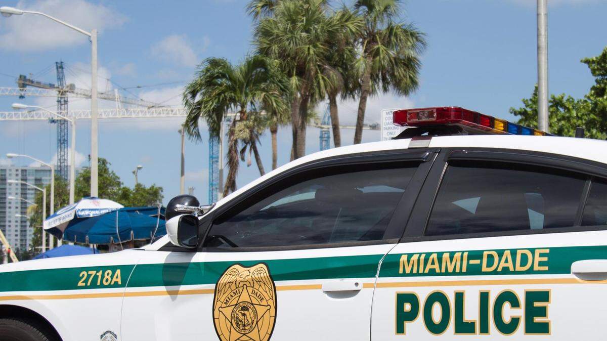Una patrulla de la policía de Miami-Dade el lunes 4 de junio de 2018. Esa agencia policial aumentó los patrullajes tras las acciones militares de EEUU en Irán.