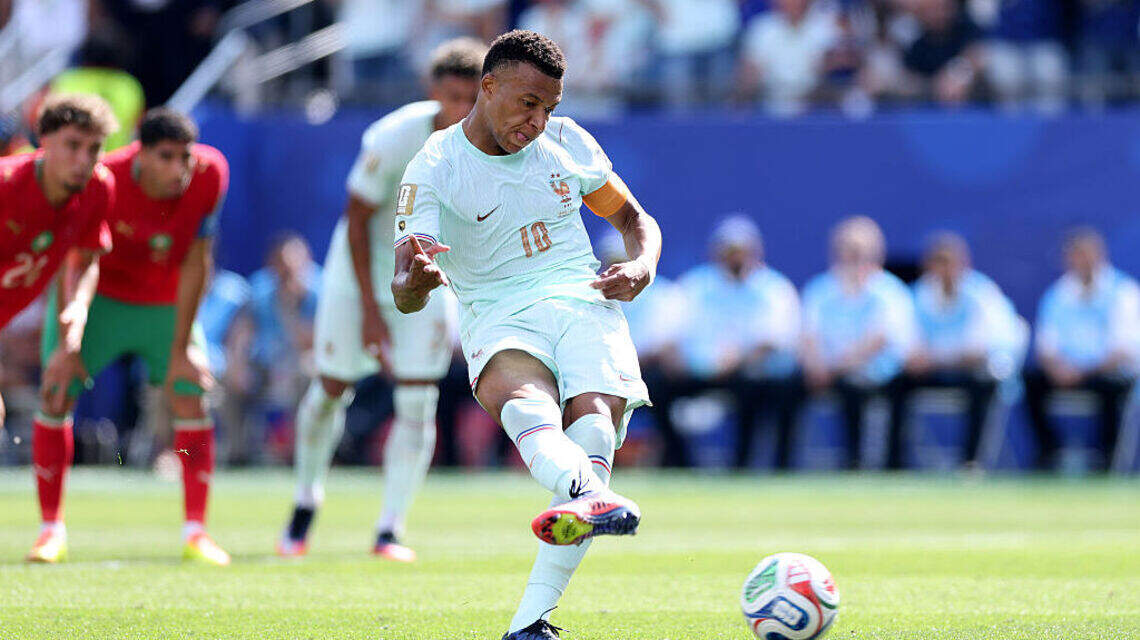 Mbappé marca y sigue como sombra a Messi. Tabla de goleadores del Mundial