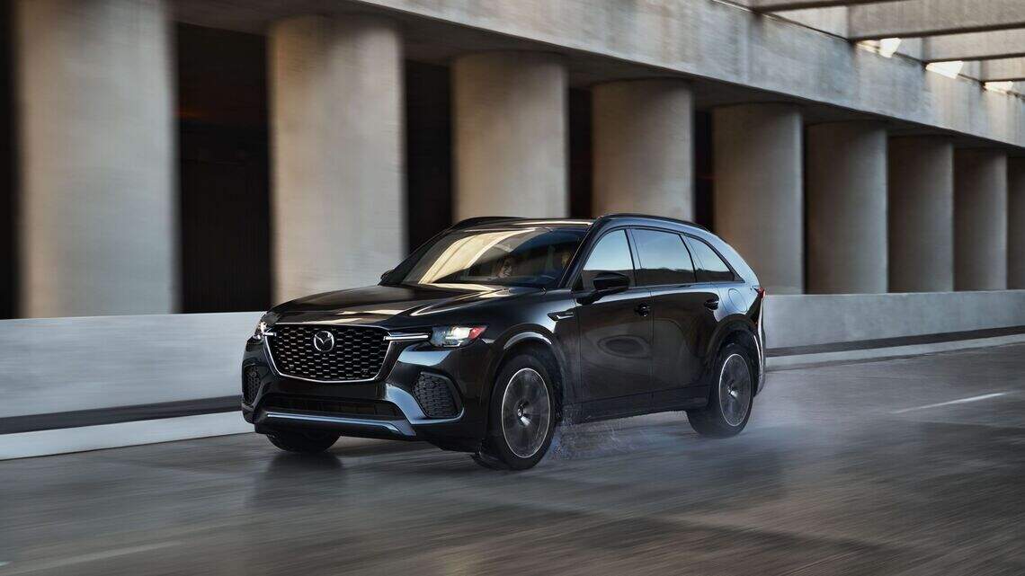 Mazda CX 70 Turbo S del 2026, un SUV que se destaca por su manejo deportivo