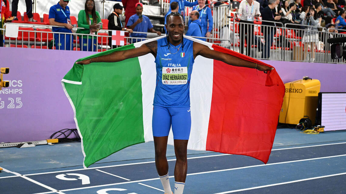 Un cubano vuela bien lejos en triple salto y se proclama campeón del mundo con Italia