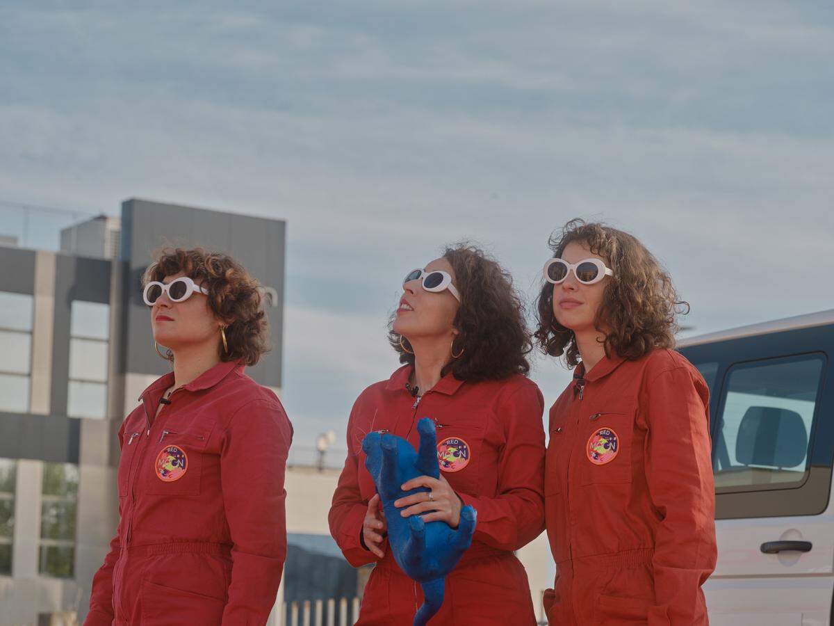 O Cinema Miami Beach estrena el lunes ‘Doppelgängers³’ (2024). Original documental se basa en la experiencia de hombres y mujeres que desafían el intento de comercialización de la Luna.