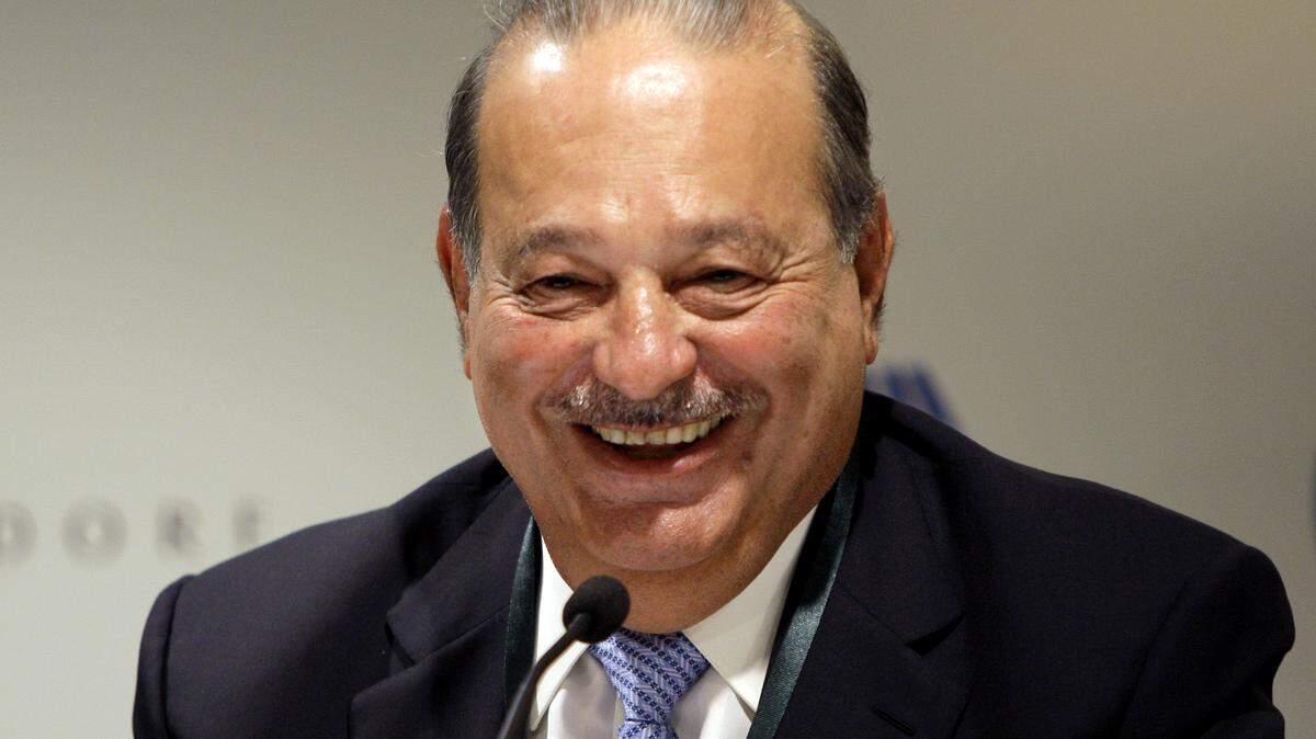 El mexicano Carlos Slim ocupa el octavo lugar en la Bloomberg Billionaires Index, con una fortuna de $56,500  millones.