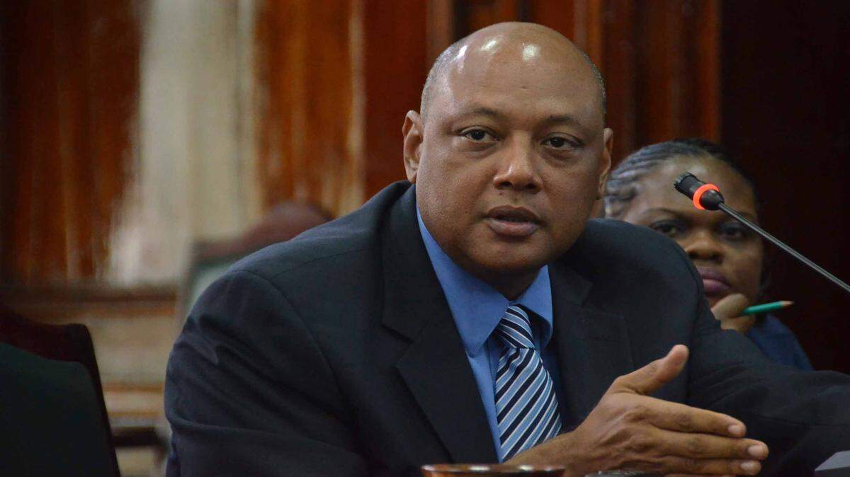 El ministro de Estado de Guyana Raphael Trotman.