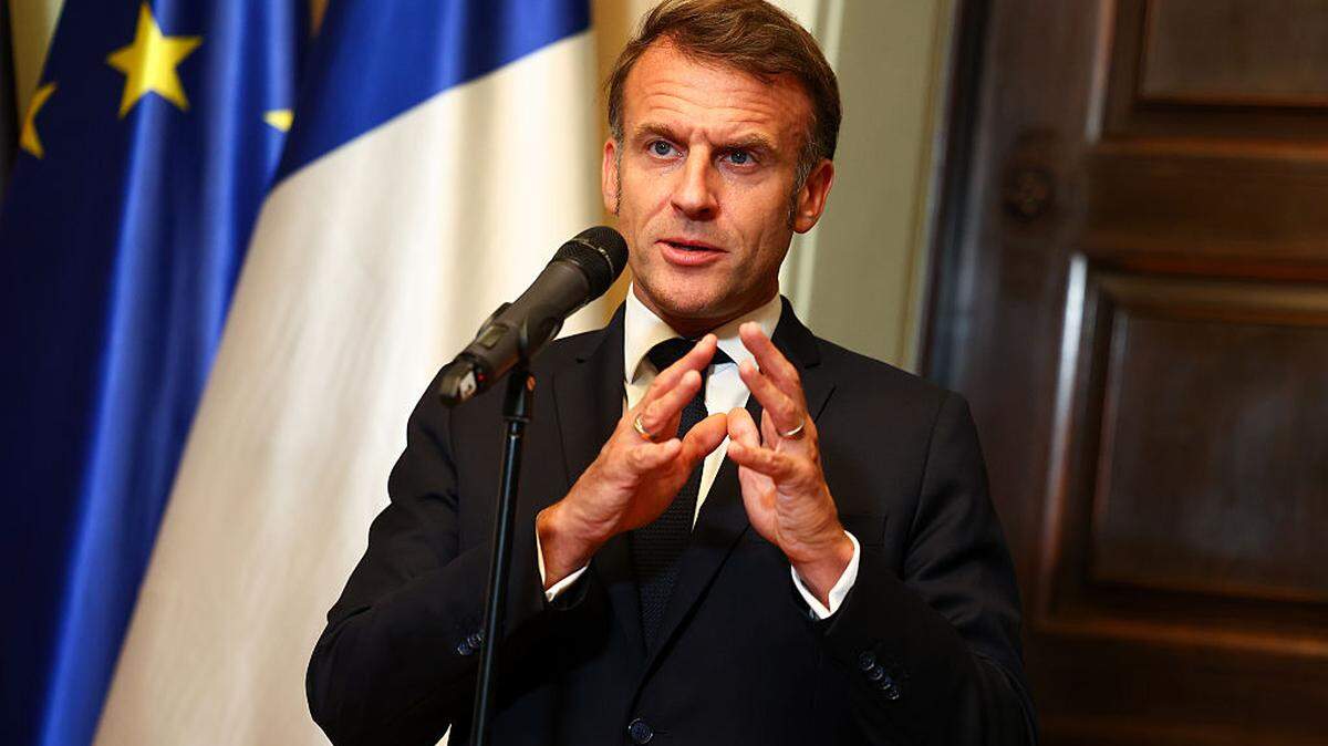 El presidente francés, Emmanuel Macron, instó a sus socios de la Unión Europea a no dudar en aplicar el mecanismo anticoerción.