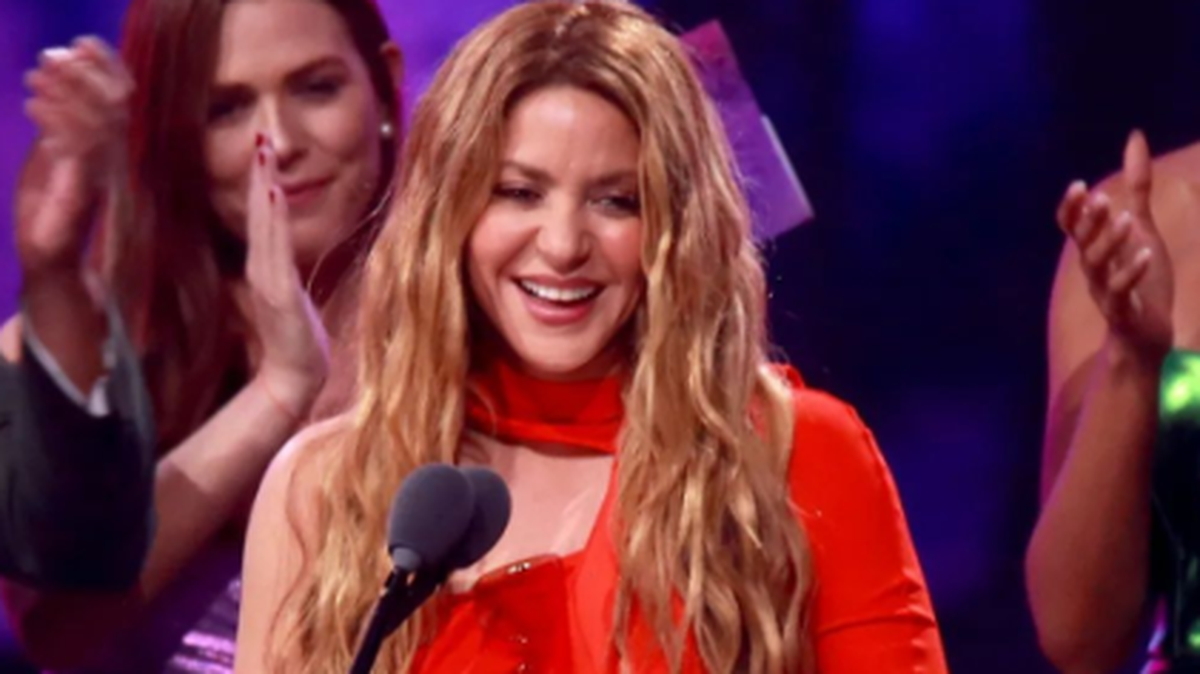 La cantante colombiana Shakira se alzó este jueves como la máxima ganadora de la vigésima edición de los Premios Juventud en Puerto Rico tras recibir ocho galardones.