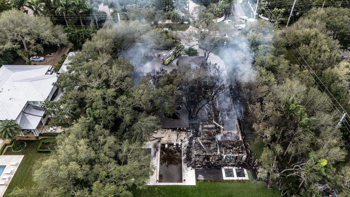 Miami-Dade Fire Rescue crews battle a blaze early Thursday at a home believed to belong to Miami Heat coach Erik Spoelstra near Ponce and Davis roads in South Miami-Dade. Fire officials said they received the call about the fire at 4:36 a.m. Wednesday at a single-family residence at 4875 SW 80th St. in Miami-Dade, Florida on Thursday, November 6, 2025.