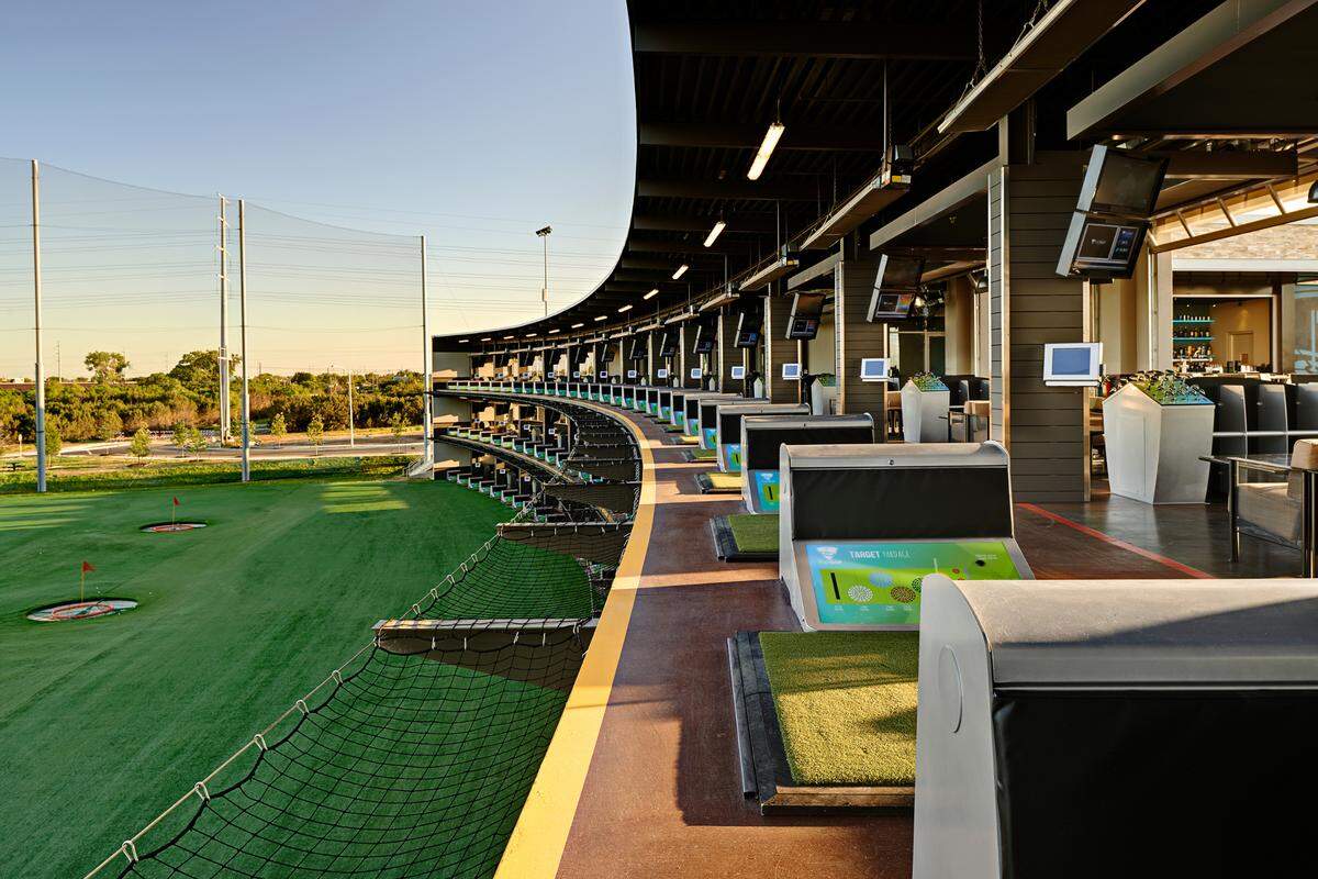 Topgolf en Doral es la sede de la feria de trabajo que ofrece Ingram Micro Cloud, que contratará 200 nuevos empleados.