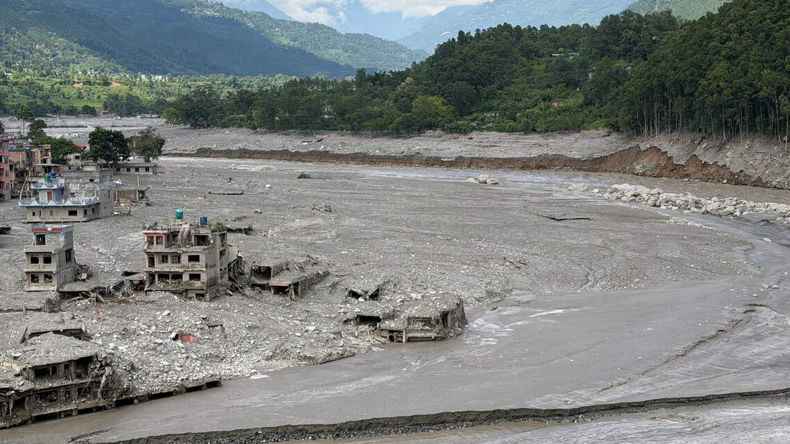 Balance de víctimas en Nepal se dispara en medio de un desastre 'inimaginable'