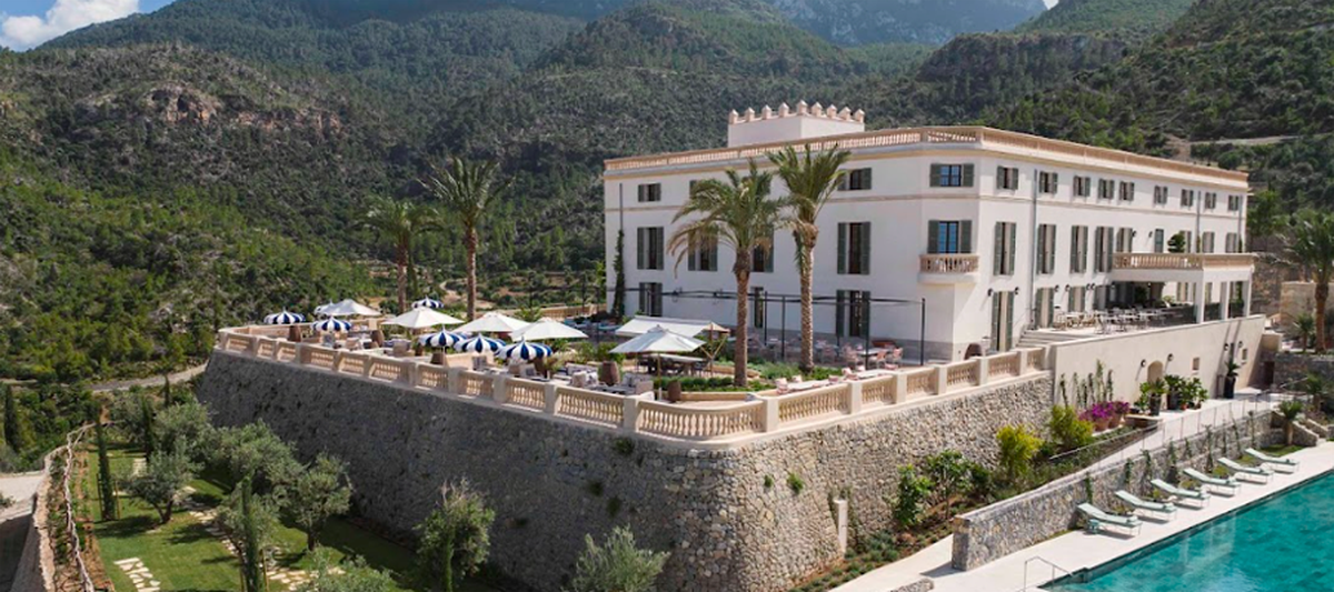 El muy esperado hotel Son Bunyola abrió sus puertas en junio del año pasado después de un meticuloso proyecto de restauración.