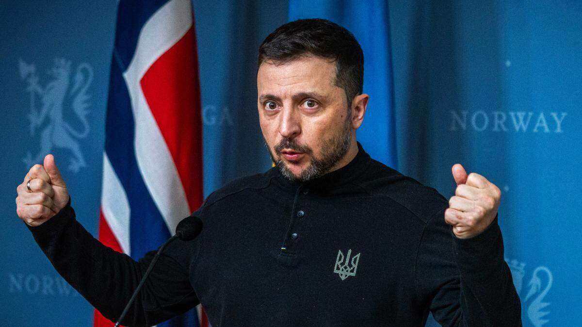 El presidente de Ucrania, Volodomir Zelenski, ofrece una conferencia de prensa durante su visita a Oslo, Noruega, el jueves 20 de marzo de 2025.