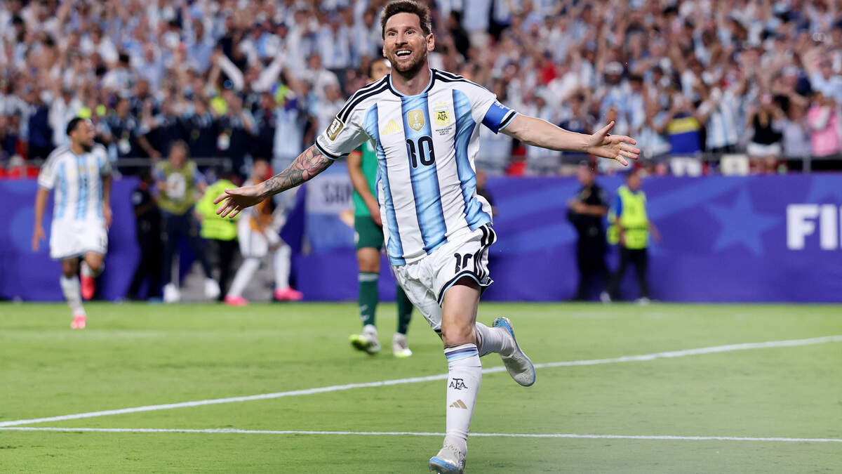El astro de Argentina Lionel Messi celebra tras marcar el segundo gol de su equipo ante Argelia, en el partido del Grupo J de la Copa Mundial disputado el 16 de junio de 2026 en Kansas City, Missouri.