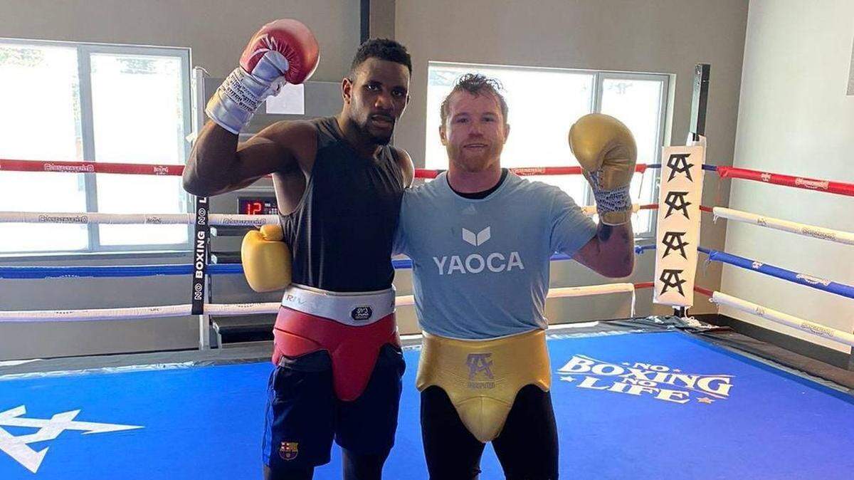 Por segunda ocasión Yoenlis Hernández Feliciano forma parte de un campamento de Saúl “Canelo’‘ Álvarez, pero por primera vez estará peleando en la misma cartelera del campeón mexicano el próximo 14 de septiembre 
