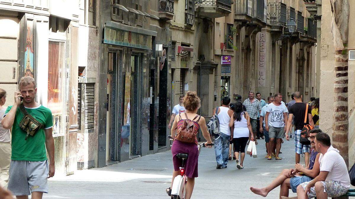 Foto de una calle de Barcelona, tomada el 20 de agosto de 2012.