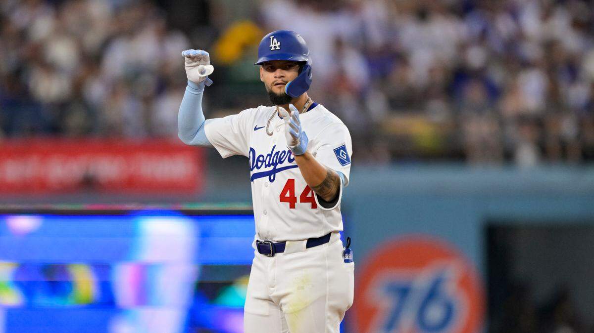 El jardinero de los Dodgers Andy Pagés mantiene un excelente paso ofensivo en su segunda temporada de Grandes Ligas. Batea para .282 de promedio, con un embasamiento de .323, suma 13 jonrones, 46 impulsadas y su OPS es de .806.